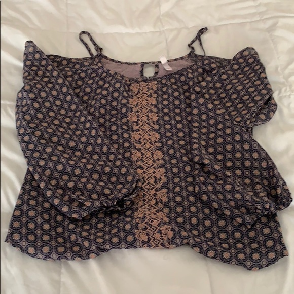 Bohemian Style Top - Picture 2 of 2